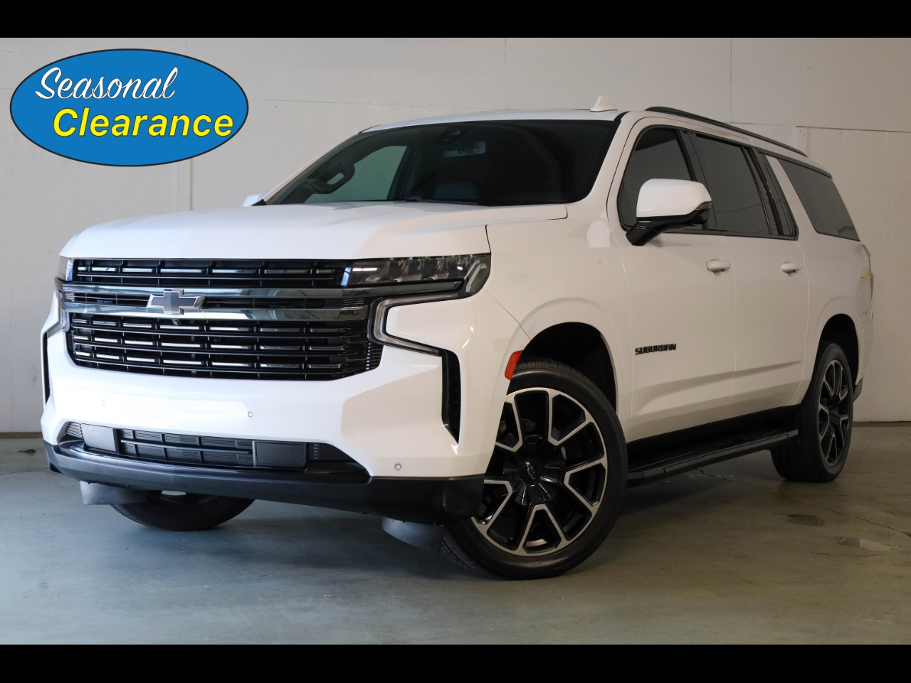 Chevrolet Suburban 4WD 4dr RST 2022