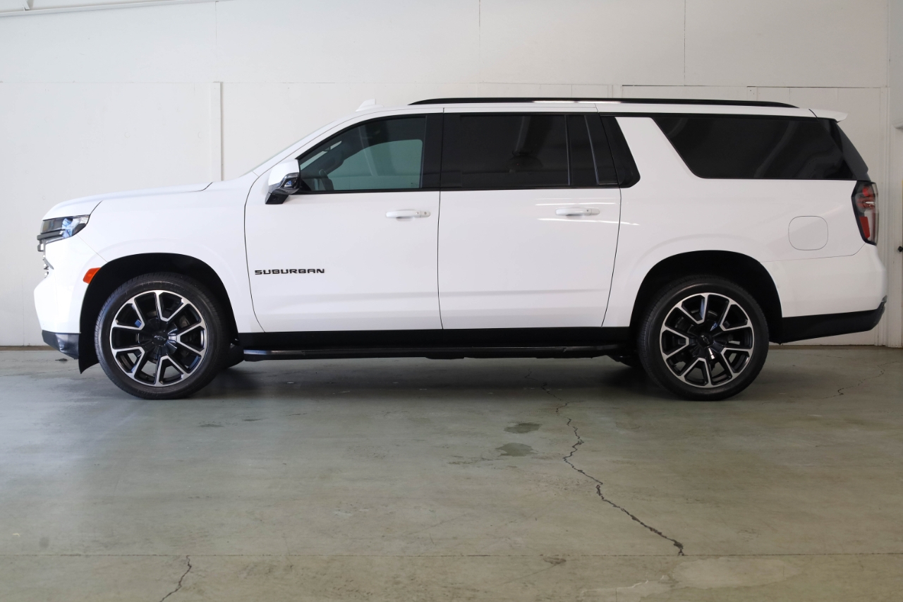 Chevrolet Suburban 4WD 4dr RST 2022