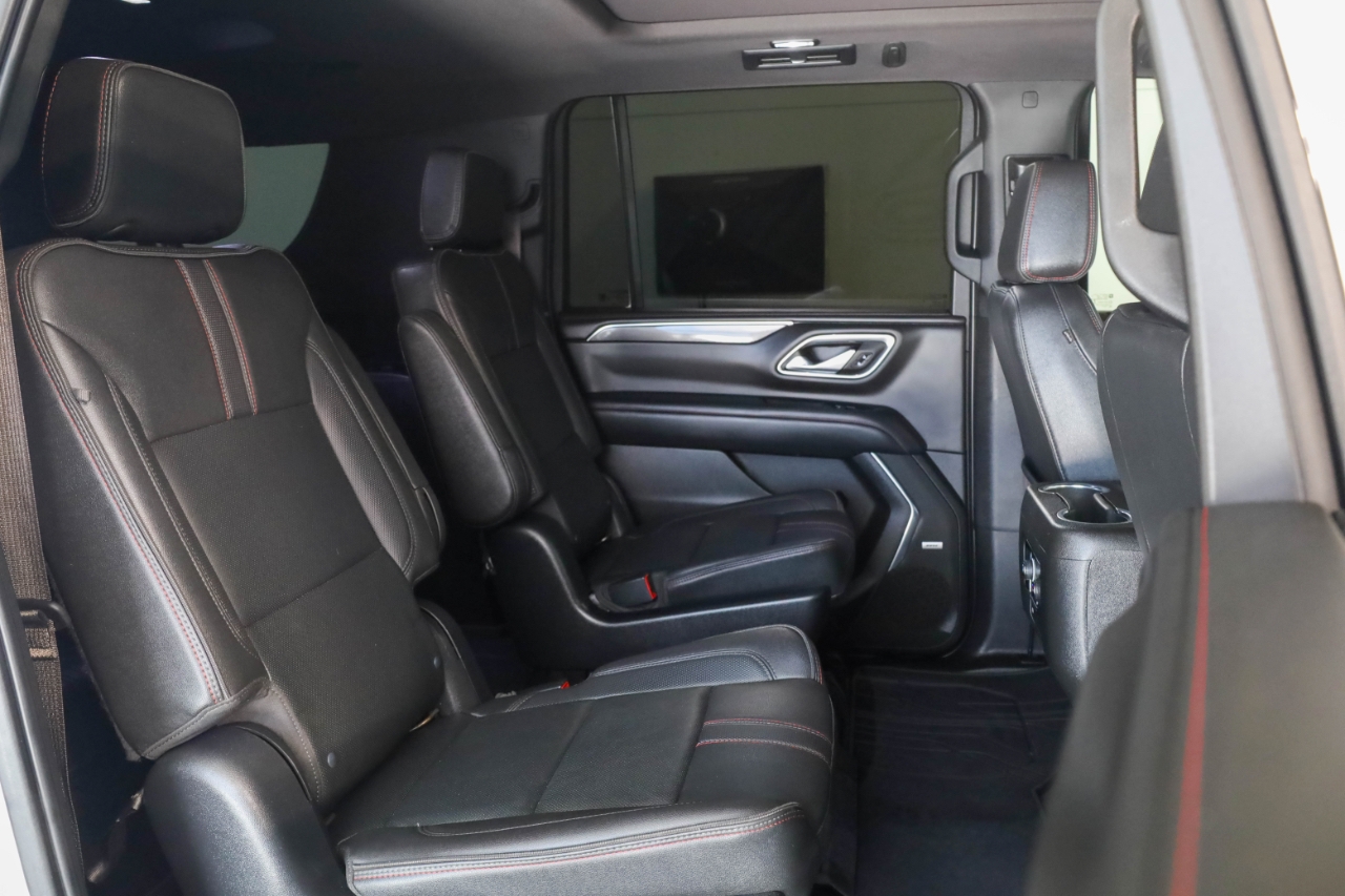 Chevrolet Suburban 4WD 4dr RST 2022