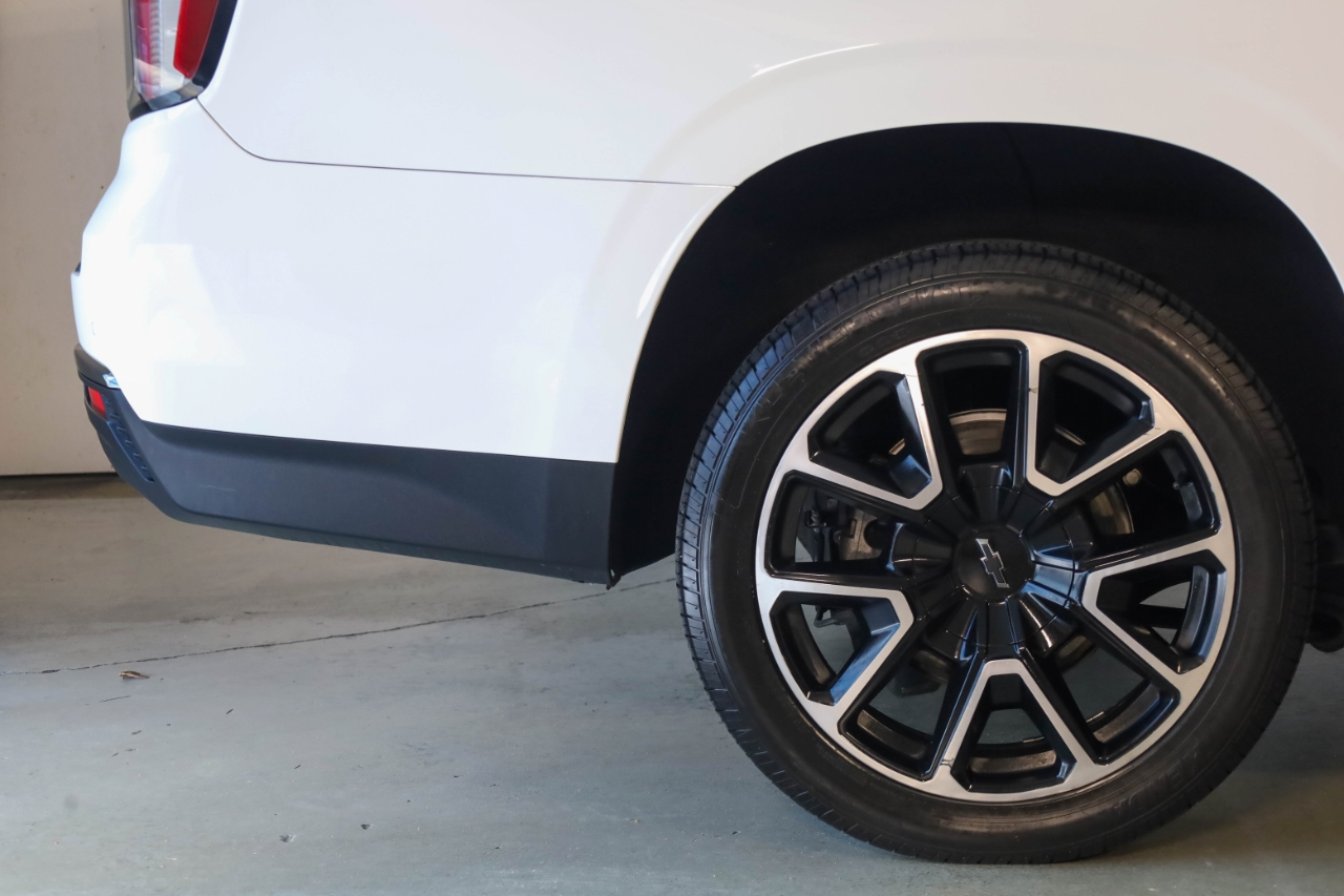 Chevrolet Suburban 4WD 4dr RST 2022