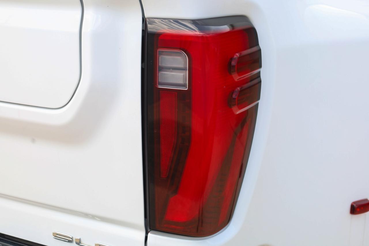 GMC Sierra 3500HD 4WD Crew Cab 172" SLE 2024