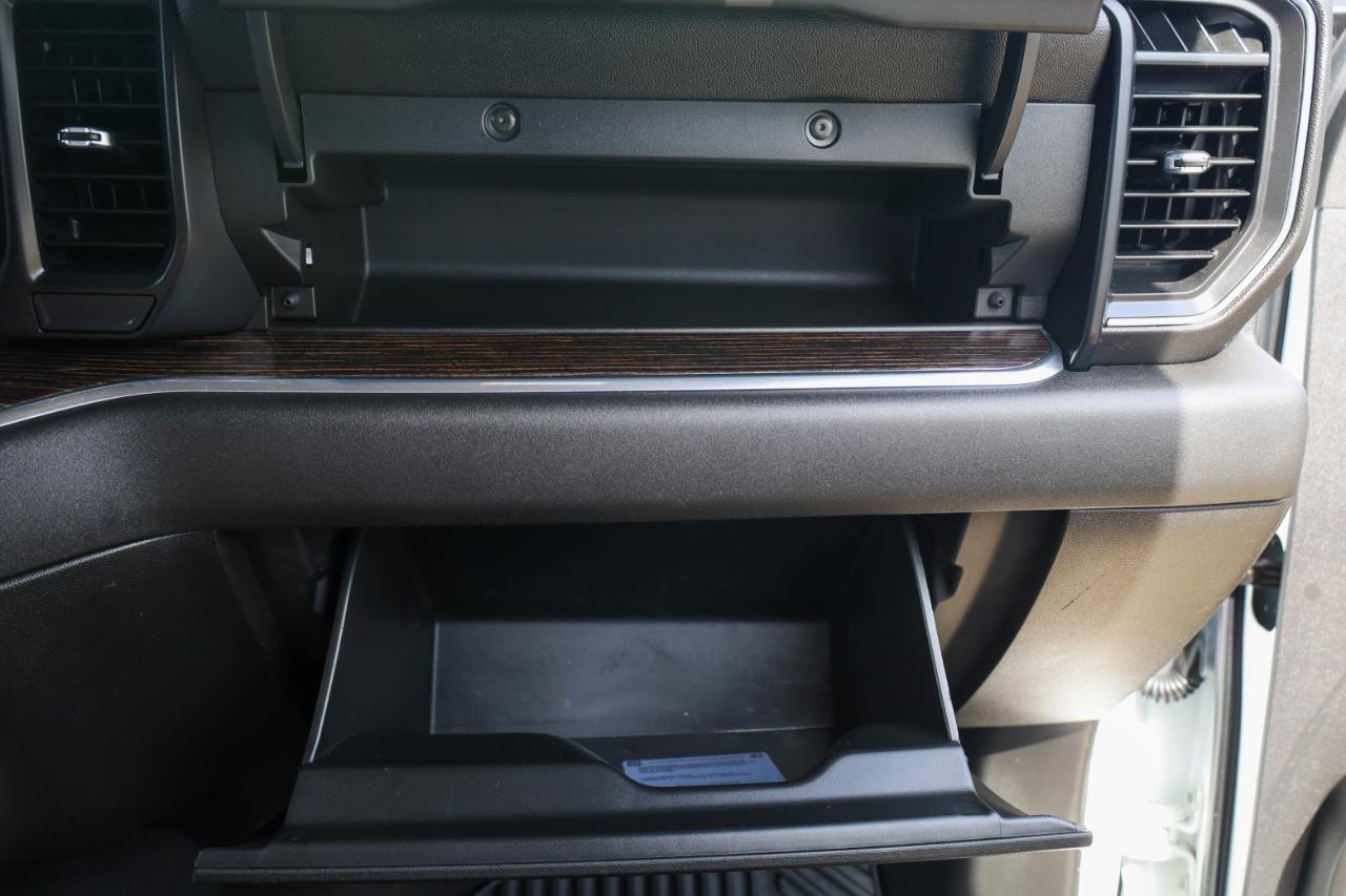 GMC Sierra 3500HD 4WD Crew Cab 172" SLE 2024