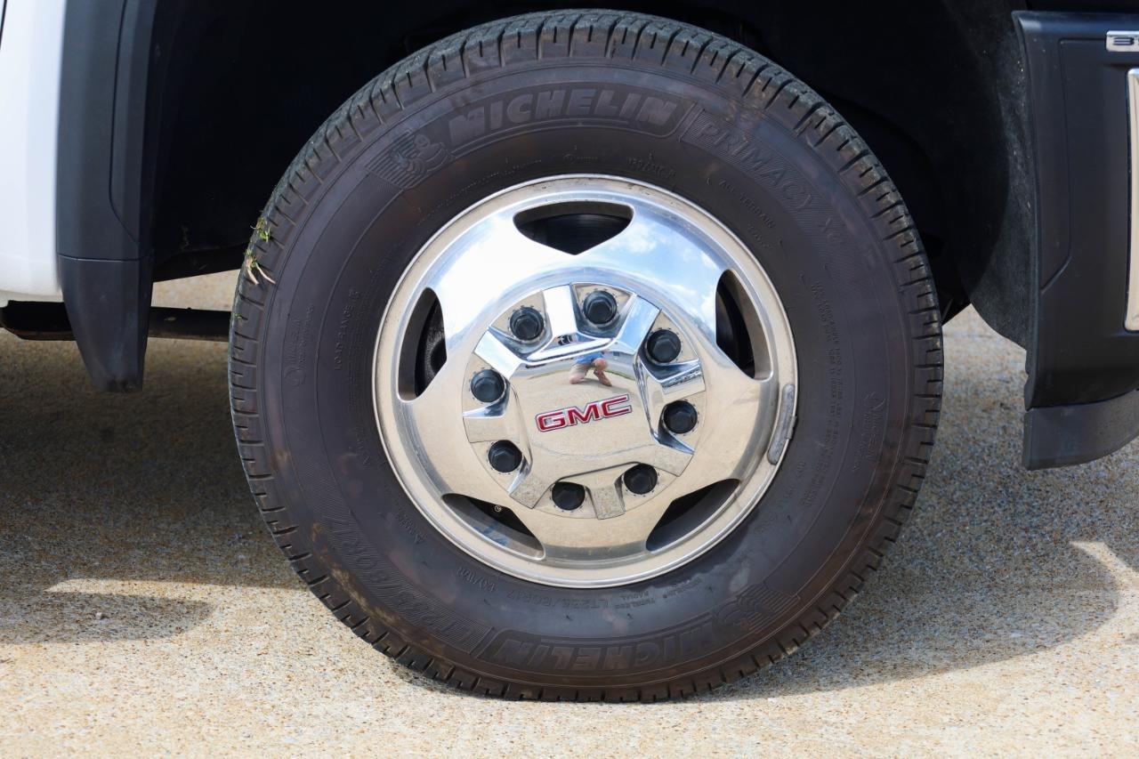 GMC Sierra 3500HD 4WD Crew Cab 172" SLE 2024
