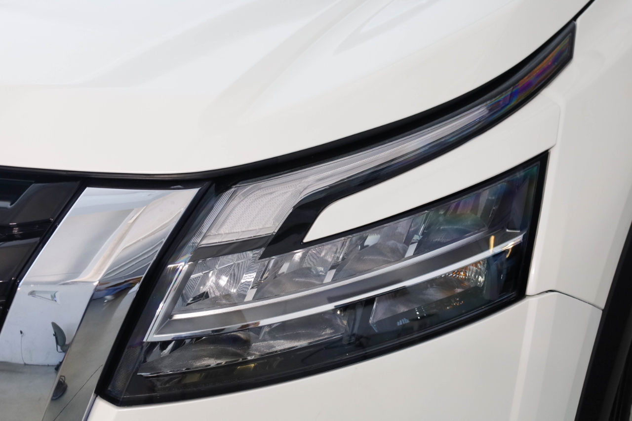 Nissan Pathfinder SL 4WD 2023 Nissan Pathfinder SL 4WD 2023