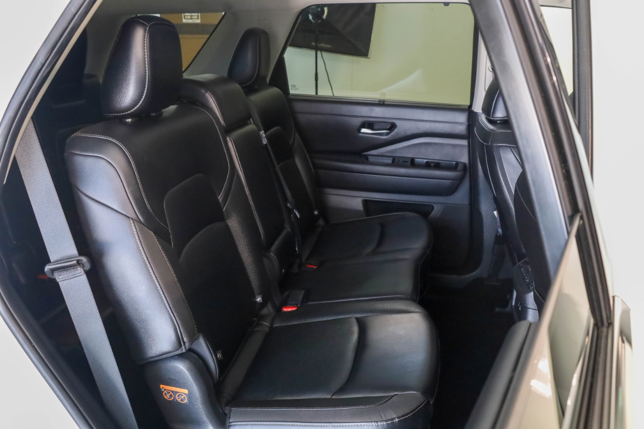 Nissan Pathfinder SL 4WD 2023 Nissan Pathfinder SL 4WD 2023