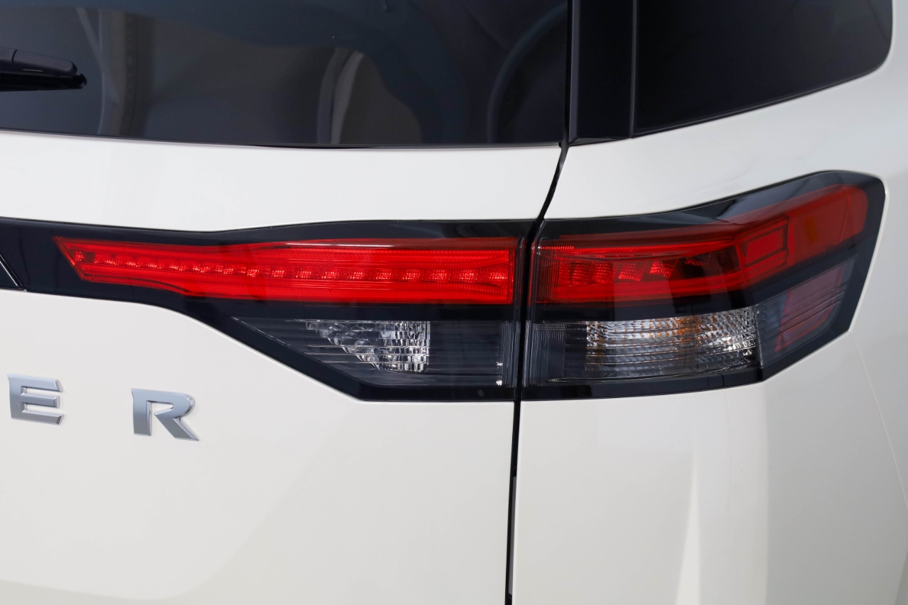 Nissan Pathfinder SL 4WD 2023 Nissan Pathfinder SL 4WD 2023