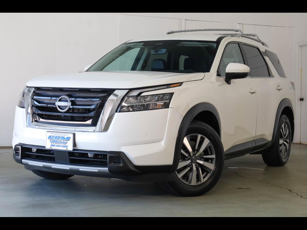 2023 Nissan Pathfinder SL 4WD