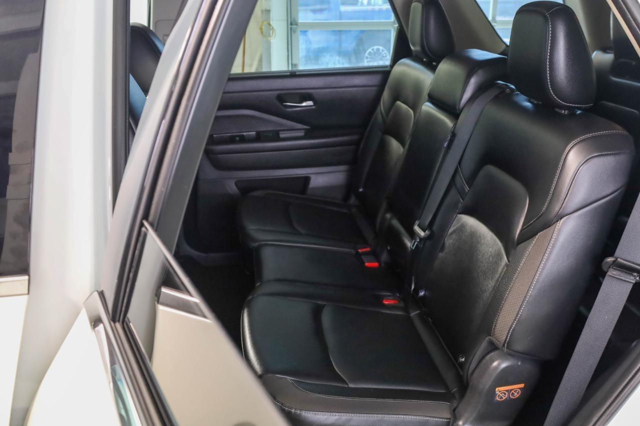 Nissan Pathfinder SL 4WD 2023