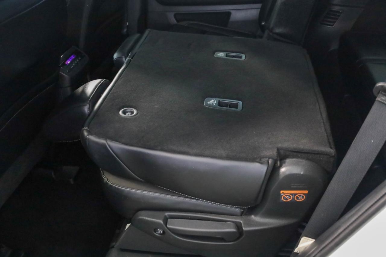 Nissan Pathfinder SL 4WD 2023