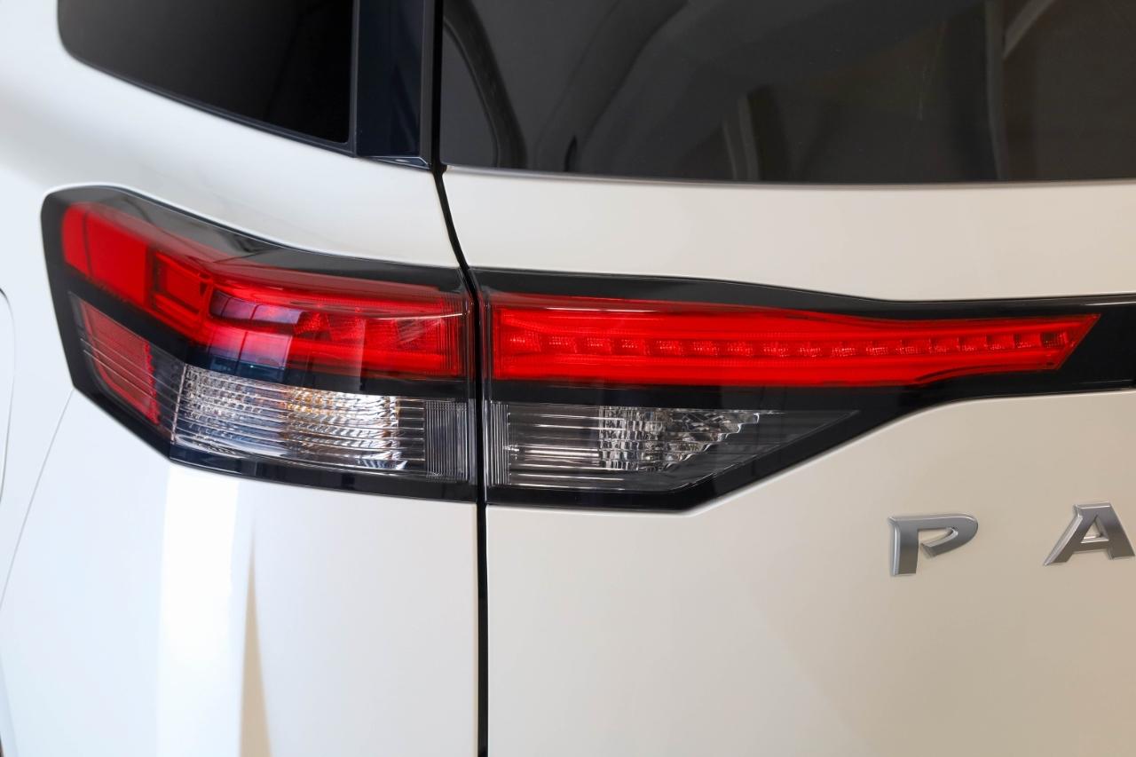 Nissan Pathfinder SL 4WD 2023