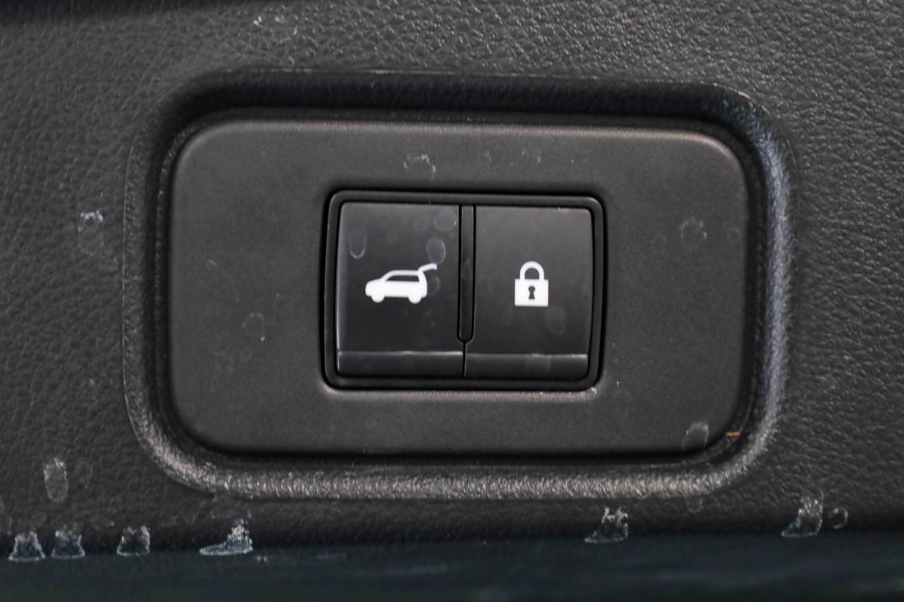 Nissan Pathfinder SL 4WD 2023