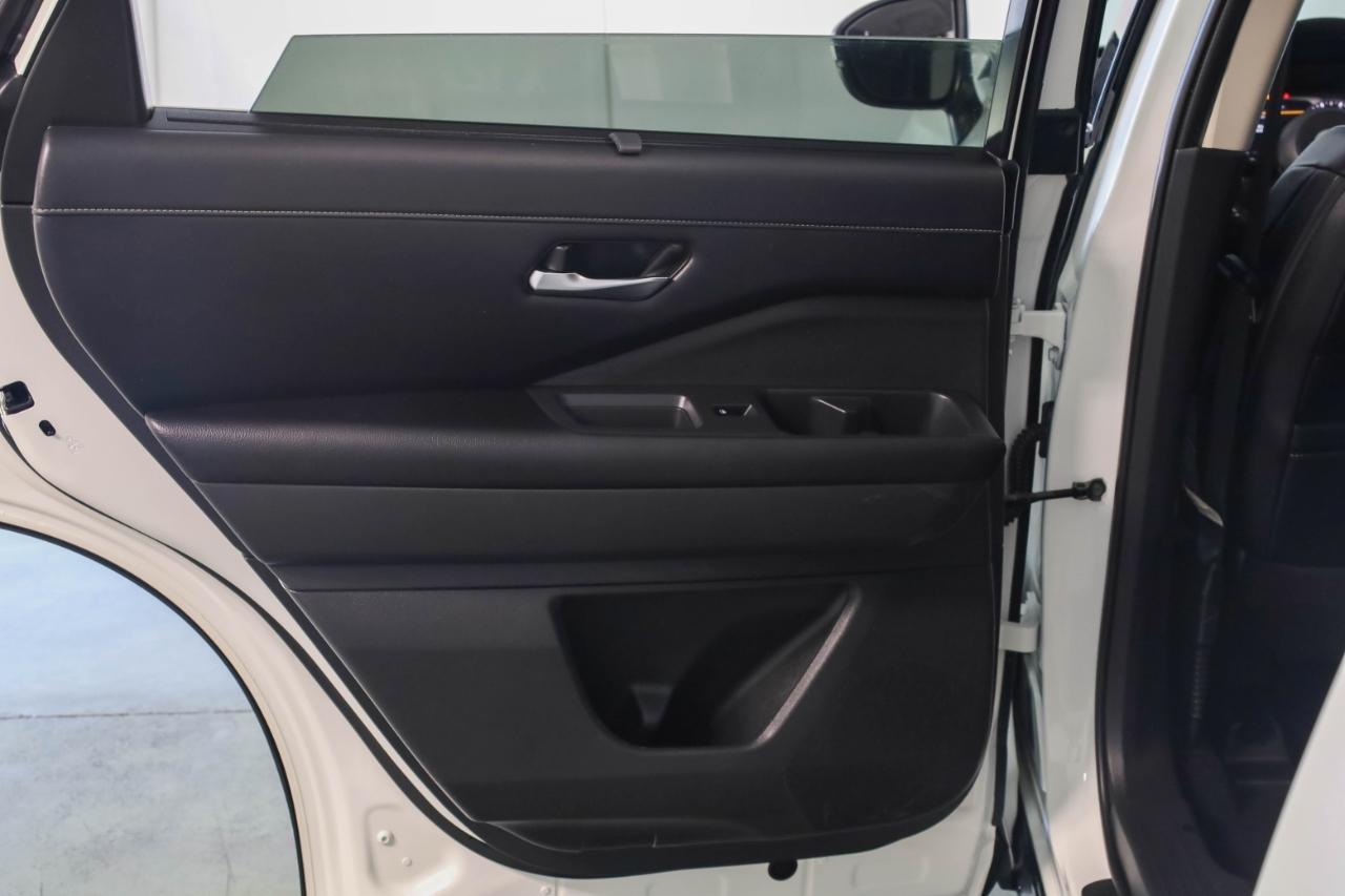 Nissan Pathfinder SL 4WD 2023