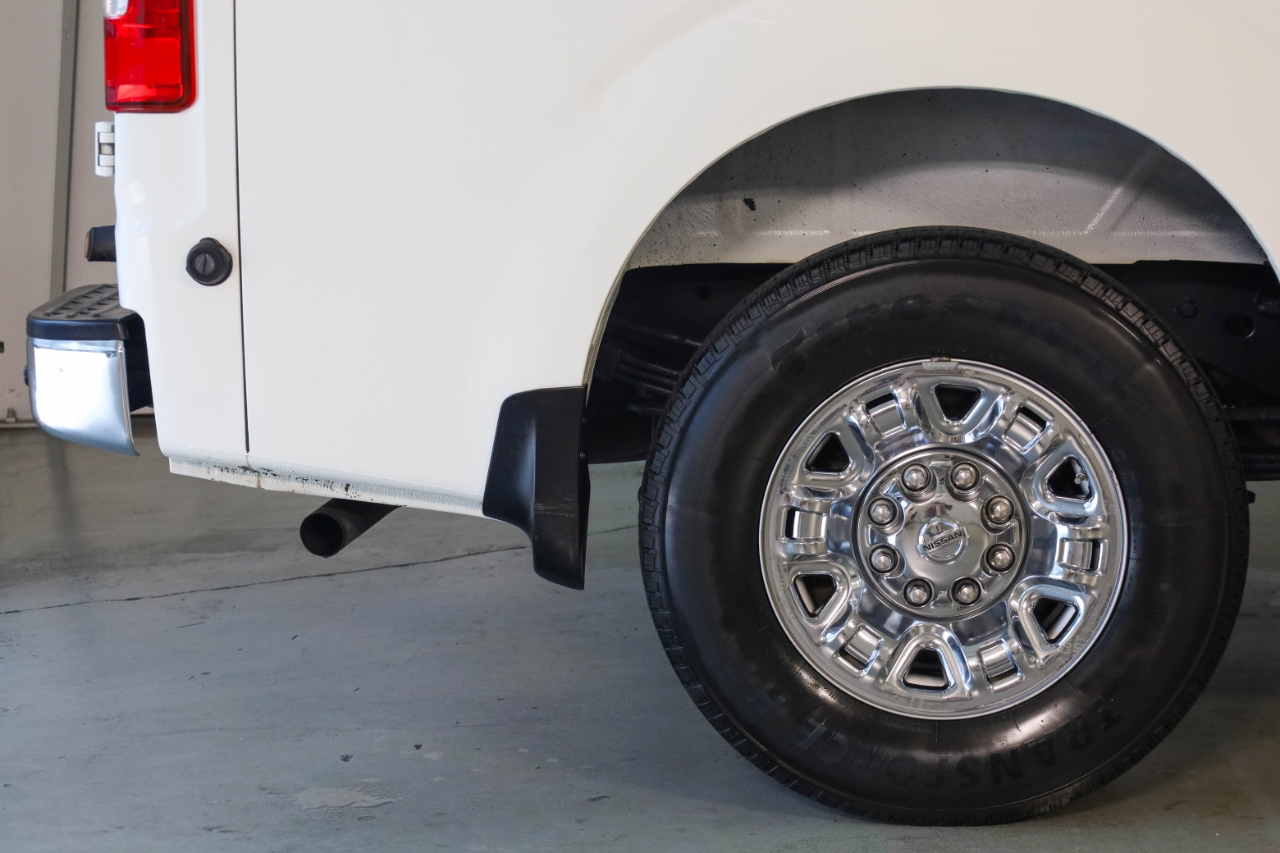 Nissan NV Cargo NV3500 HD High Roof V8 SL 2018 Nissan NV Cargo NV3500 HD High Roof V8 SL 2018