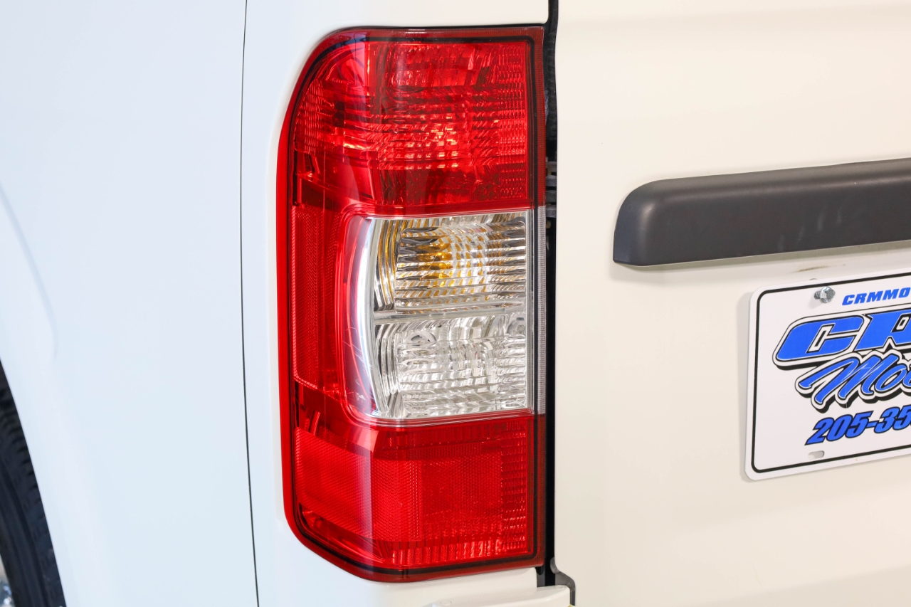 Nissan NV Cargo NV3500 HD High Roof V8 SL 2018