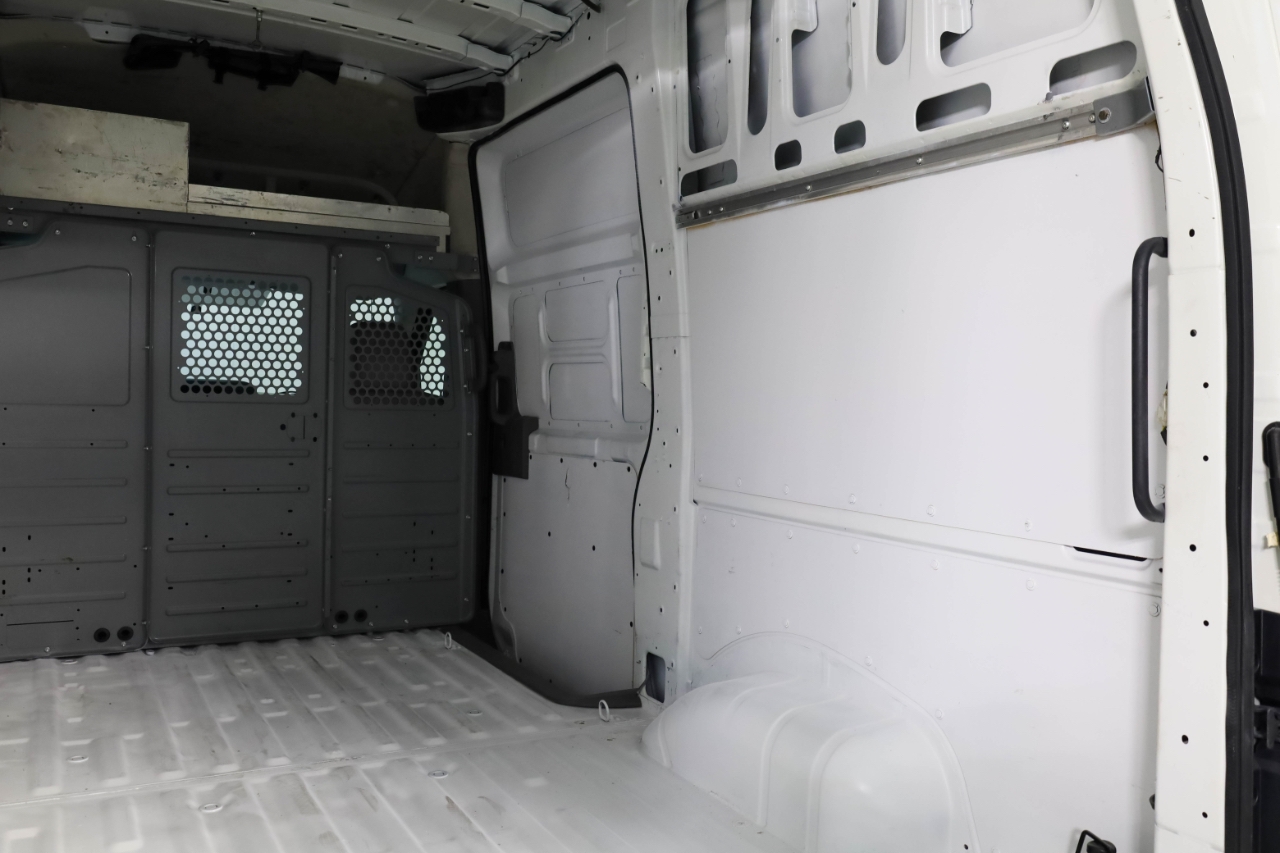 Nissan NV Cargo NV3500 HD High Roof V8 SL 2018