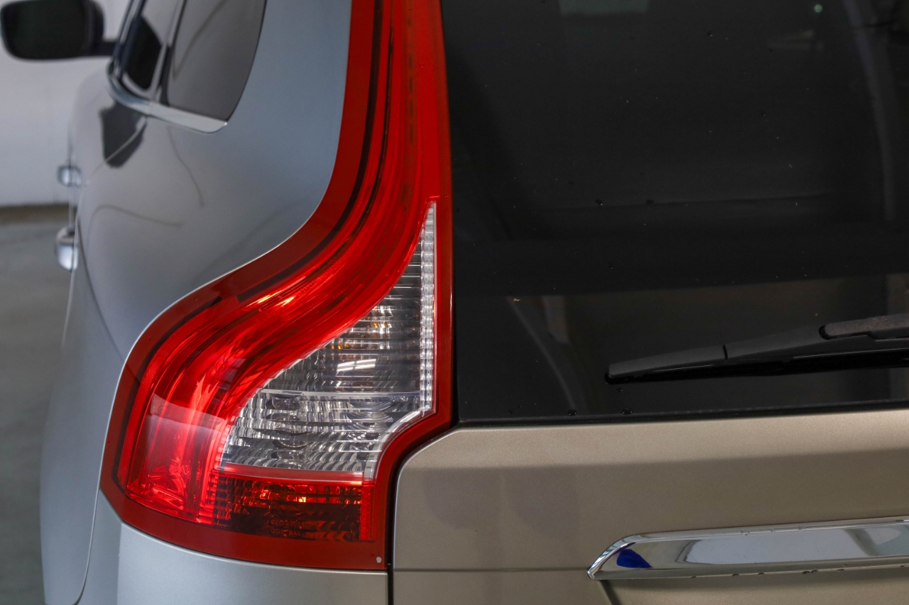 Volvo XC60 AWD 4dr T6 Platinum *Ltd Avail* 2016 Volvo XC60 AWD 4dr T6 Platinum *Ltd Avail* 2016