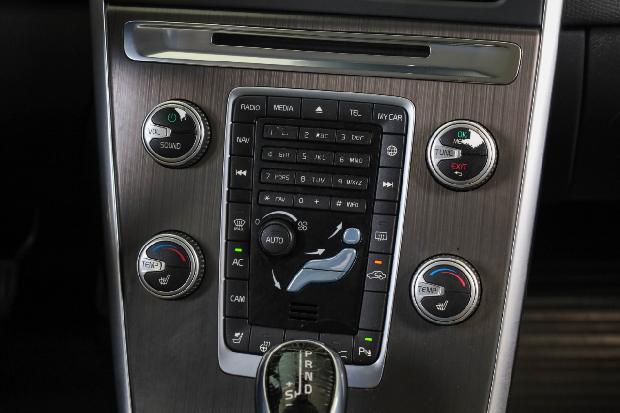 Volvo XC60 AWD 4dr T6 Platinum *Ltd Avail* 2016