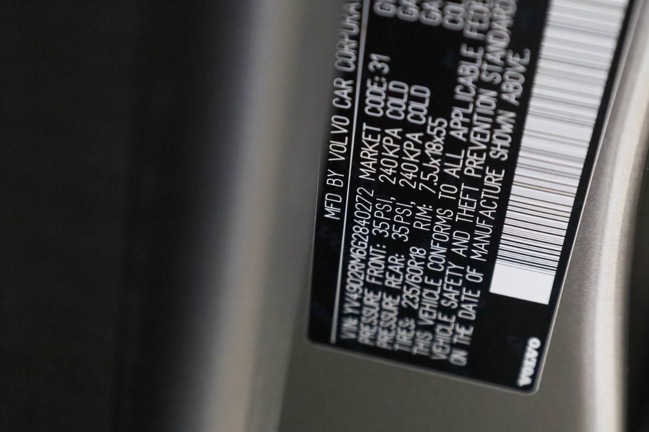 Volvo XC60 AWD 4dr T6 Platinum *Ltd Avail* 2016