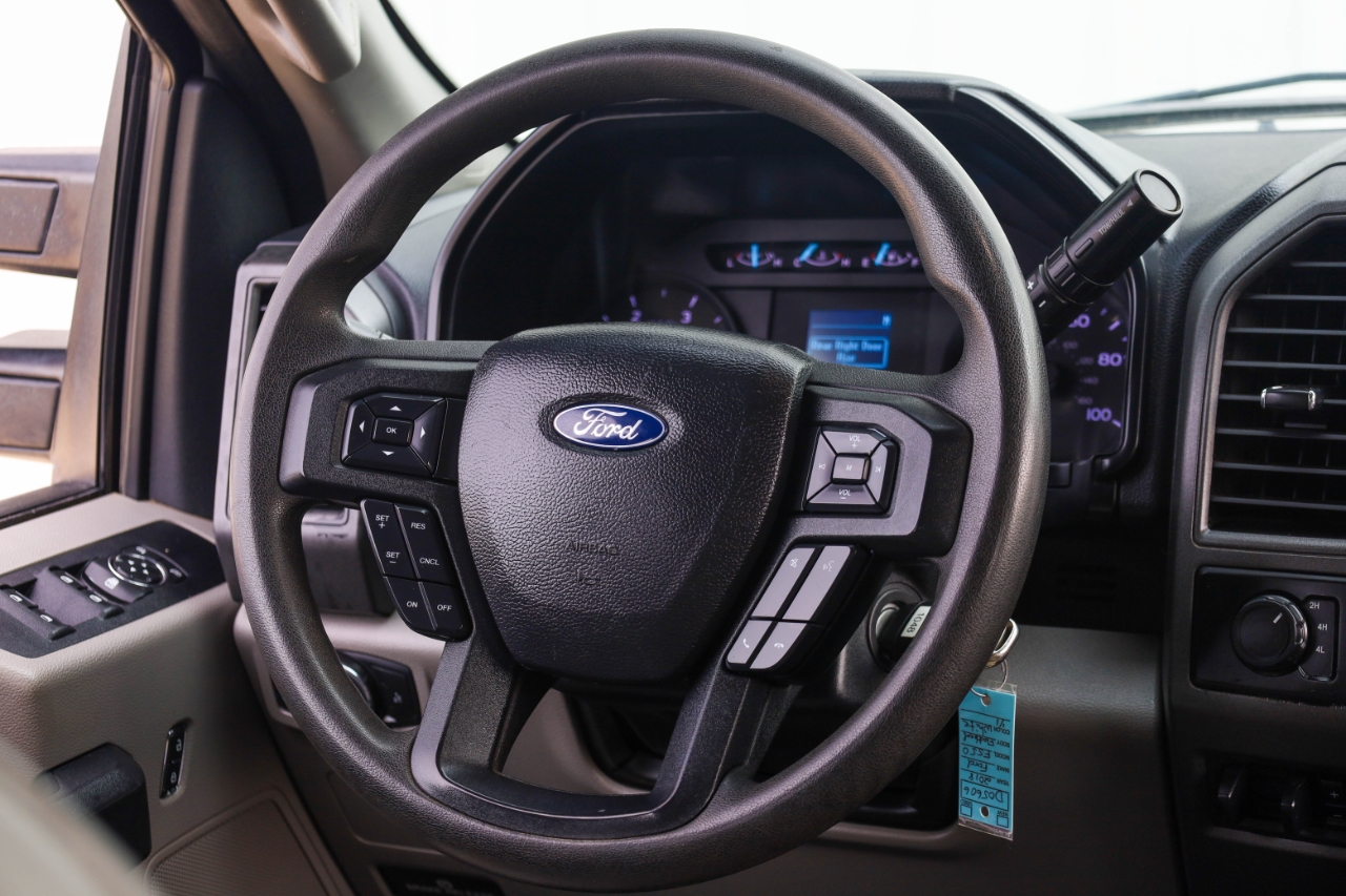 Ford Super Duty F-550 DRW Lariat 4WD Crew Cab 179" WB 60" CA 2018 Ford Super Duty F-550 DRW Lariat 4WD Crew Cab 179" WB 60" CA 2018