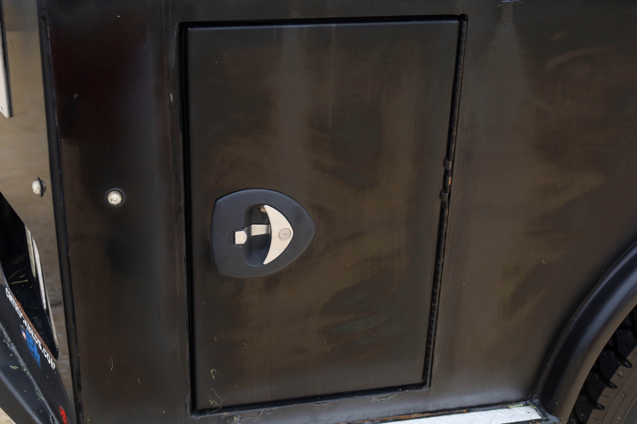 Ford Super Duty F-550 DRW Lariat 4WD Crew Cab 179" WB 60" CA 2018 Ford Super Duty F-550 DRW Lariat 4WD Crew Cab 179" WB 60" CA 2018