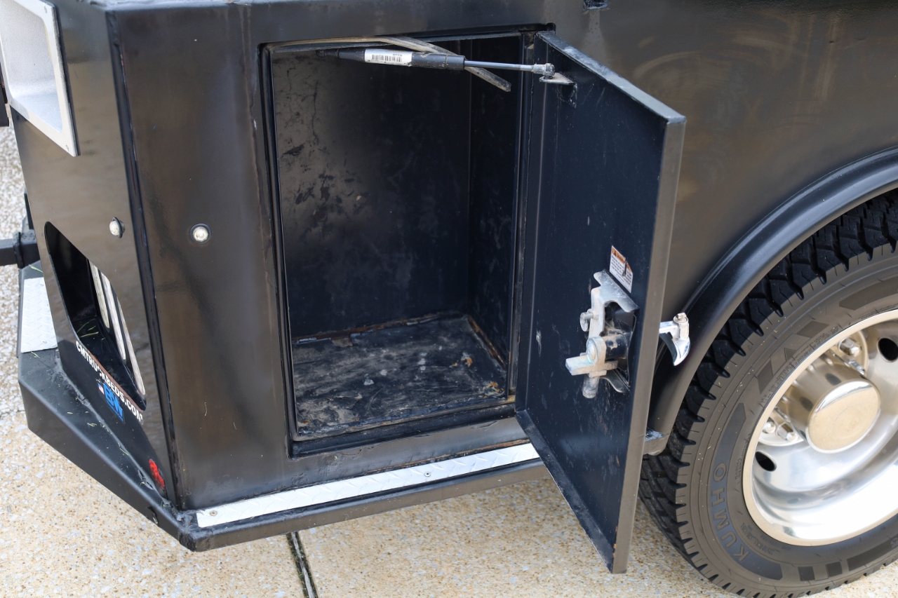 Ford Super Duty F-550 DRW Lariat 4WD Crew Cab 179" WB 60" CA 2018 Ford Super Duty F-550 DRW Lariat 4WD Crew Cab 179" WB 60" CA 2018