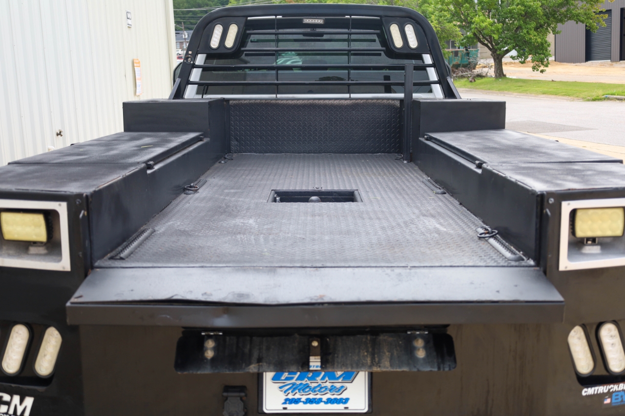 Ford Super Duty F-550 DRW Lariat 4WD Crew Cab 179" WB 60" CA 2018 Ford Super Duty F-550 DRW Lariat 4WD Crew Cab 179" WB 60" CA 2018