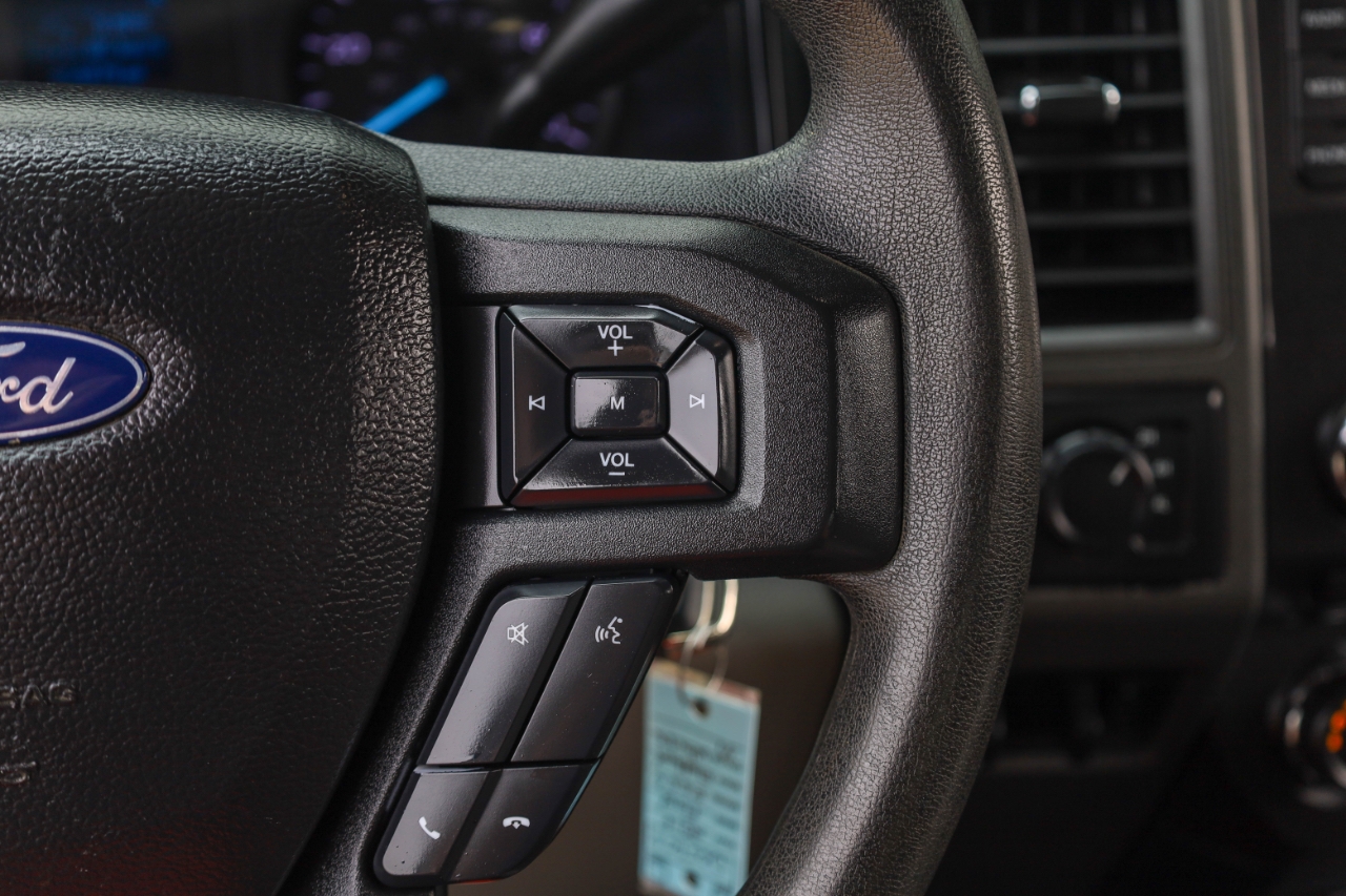 Ford Super Duty F-550 DRW Lariat 4WD Crew Cab 179" WB 60" CA 2018 Ford Super Duty F-550 DRW Lariat 4WD Crew Cab 179" WB 60" CA 2018