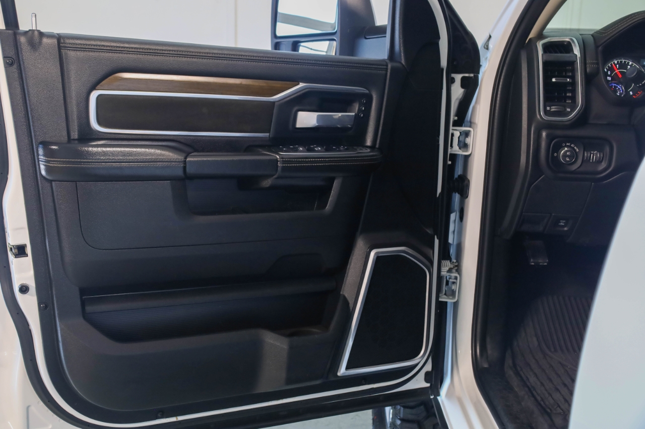 RAM 2500 Laramie 4x4 Crew Cab 6'4" Box 2023 RAM 2500 Laramie 4x4 Crew Cab 6'4" Box 2023