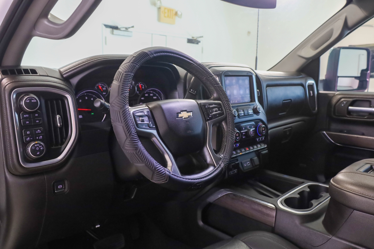 Chevrolet Silverado 2500HD 4WD Crew Cab 159" LTZ 2022