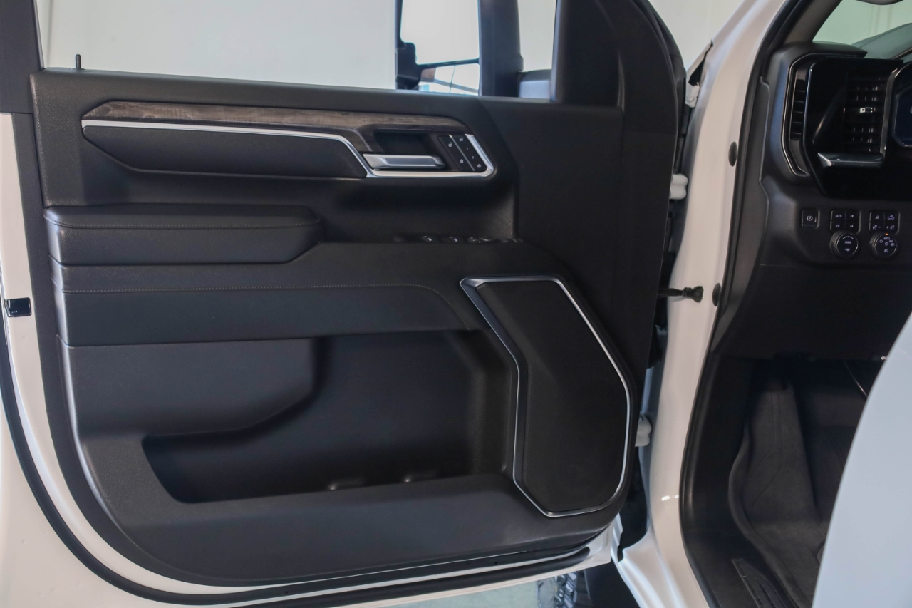 Chevrolet Silverado 2500HD 4WD Crew Cab 159" LTZ 2024 Chevrolet Silverado 2500HD 4WD Crew Cab 159" LTZ 2024