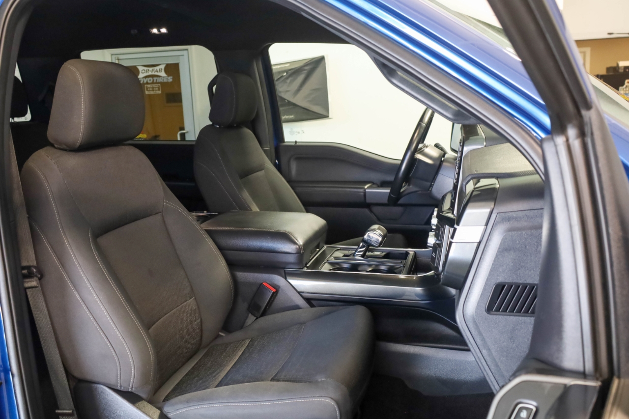 Ford F-150 Lariat 2WD SuperCrew 5.5' Box 2022 Ford F-150 Lariat 2WD SuperCrew 5.5' Box 2022