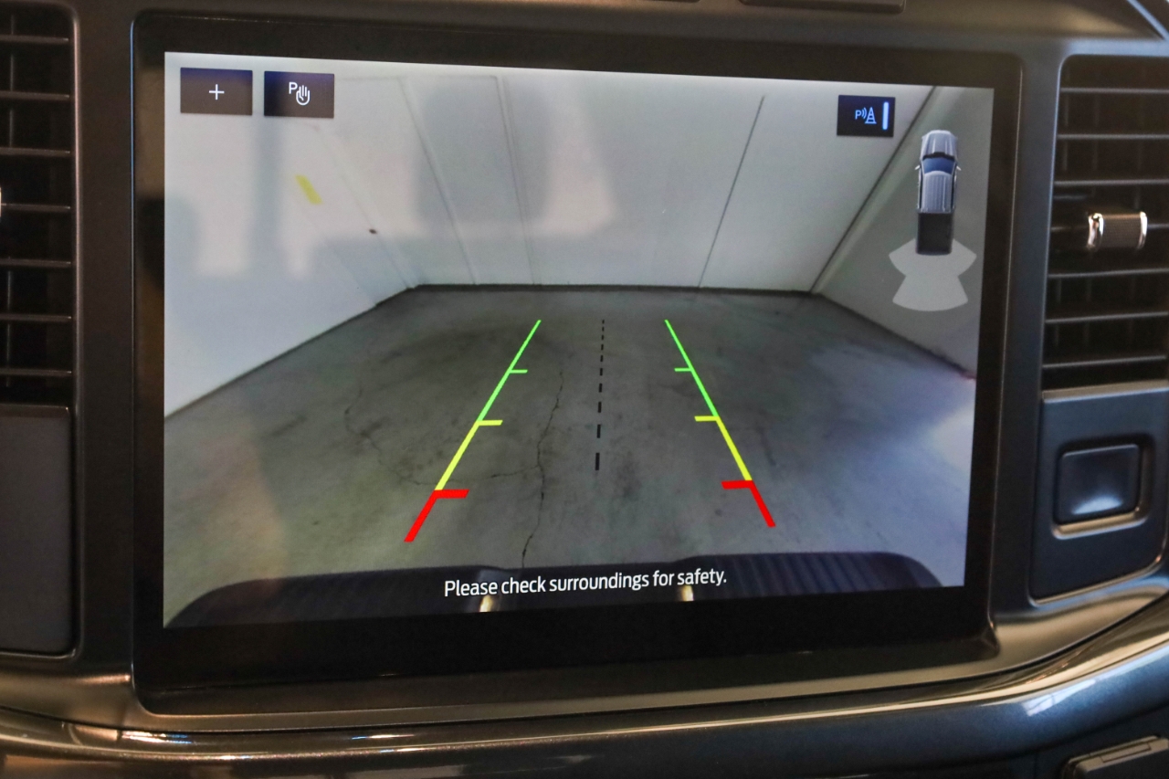 Ford F-150 Lariat 2WD SuperCrew 5.5' Box 2022 Ford F-150 Lariat 2WD SuperCrew 5.5' Box 2022