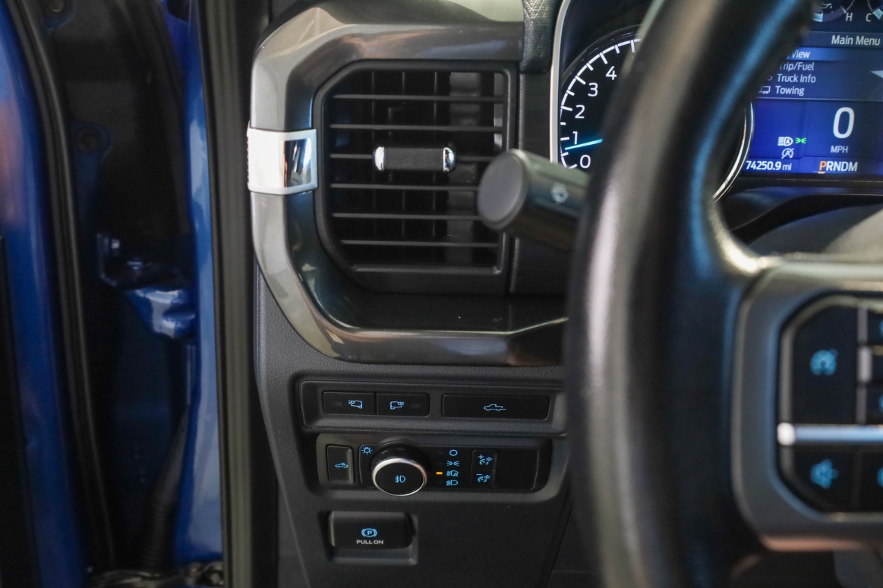 Ford F-150 Lariat 2WD SuperCrew 5.5' Box 2022 Ford F-150 Lariat 2WD SuperCrew 5.5' Box 2022