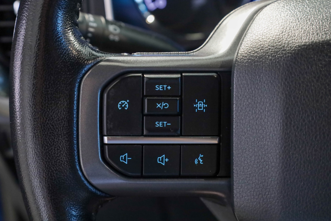 Ford F-150 Lariat 2WD SuperCrew 5.5' Box 2022 Ford F-150 Lariat 2WD SuperCrew 5.5' Box 2022