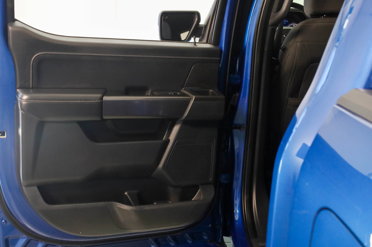 Ford F-150 Lariat 2WD SuperCrew 5.5' Box 2022 Ford F-150 Lariat 2WD SuperCrew 5.5' Box 2022