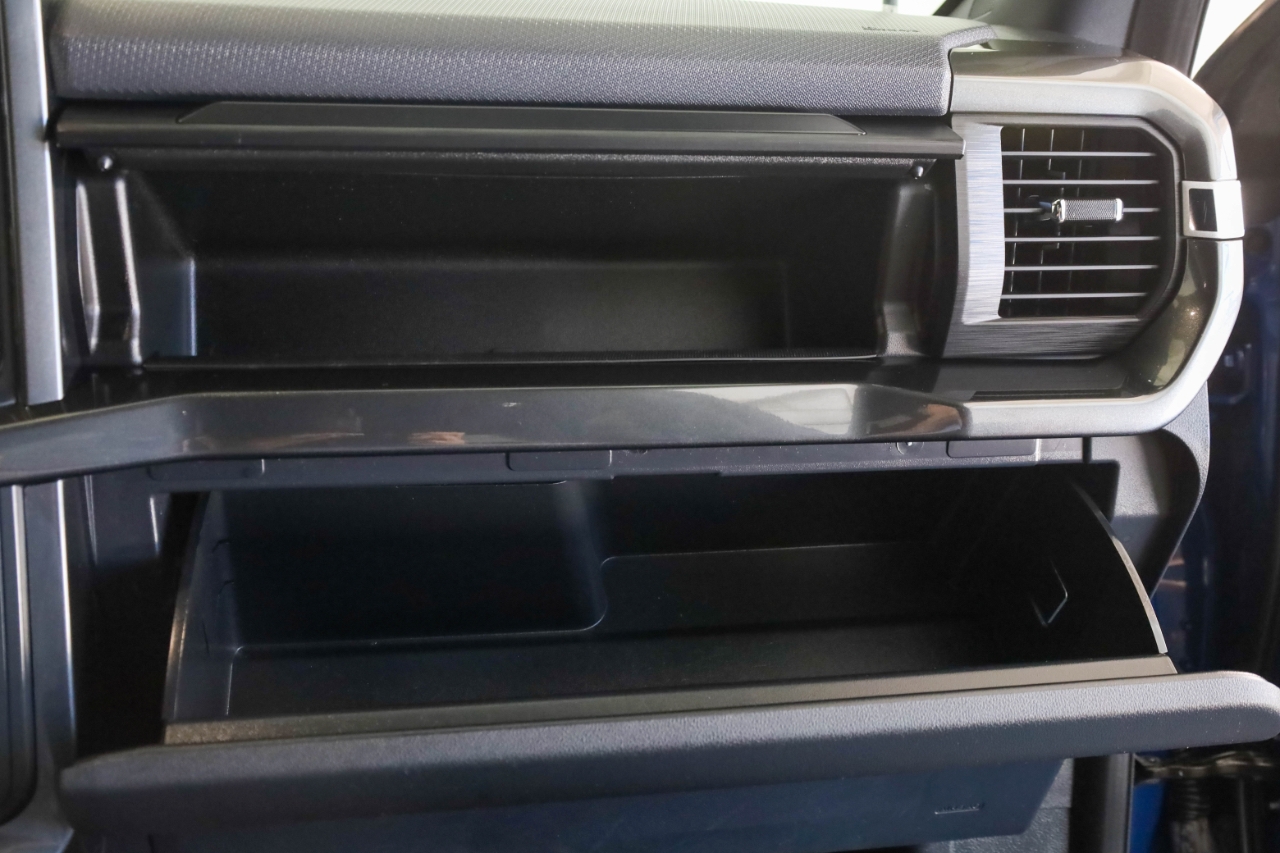 Ford F-150 Lariat 2WD SuperCrew 5.5' Box 2022 Ford F-150 Lariat 2WD SuperCrew 5.5' Box 2022