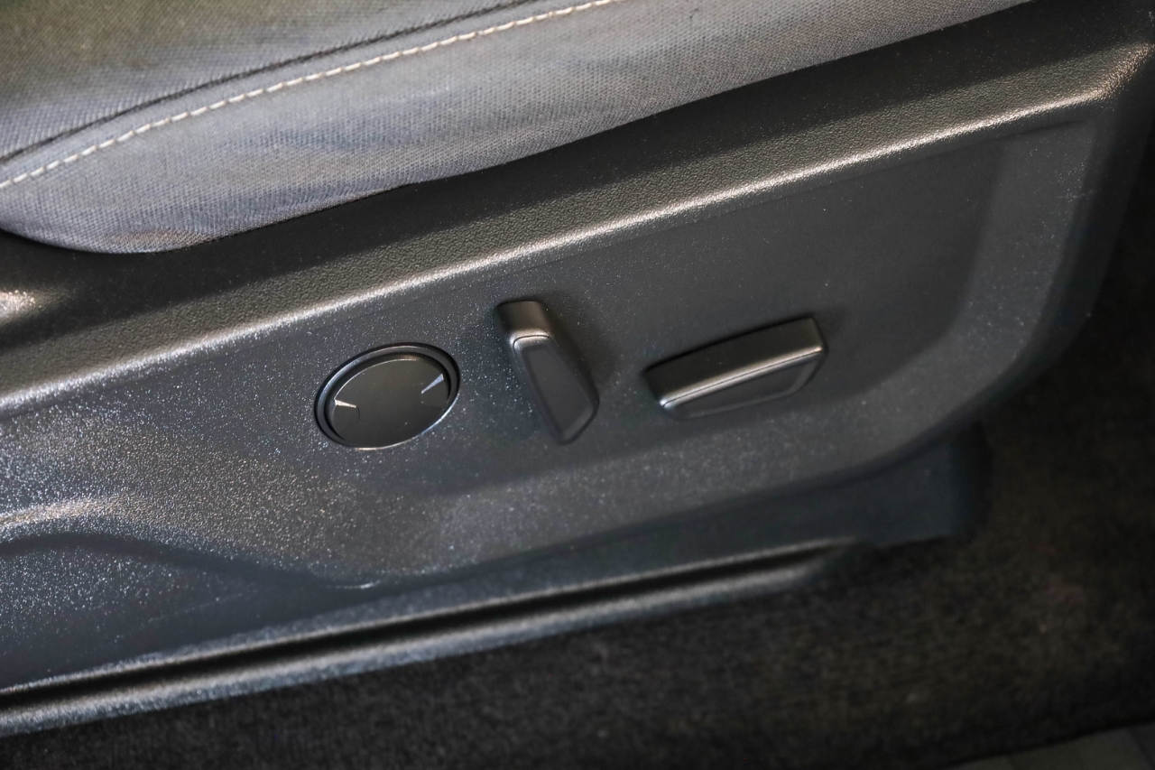 Ford F-150 Lariat 2WD SuperCrew 5.5' Box 2022 Ford F-150 Lariat 2WD SuperCrew 5.5' Box 2022