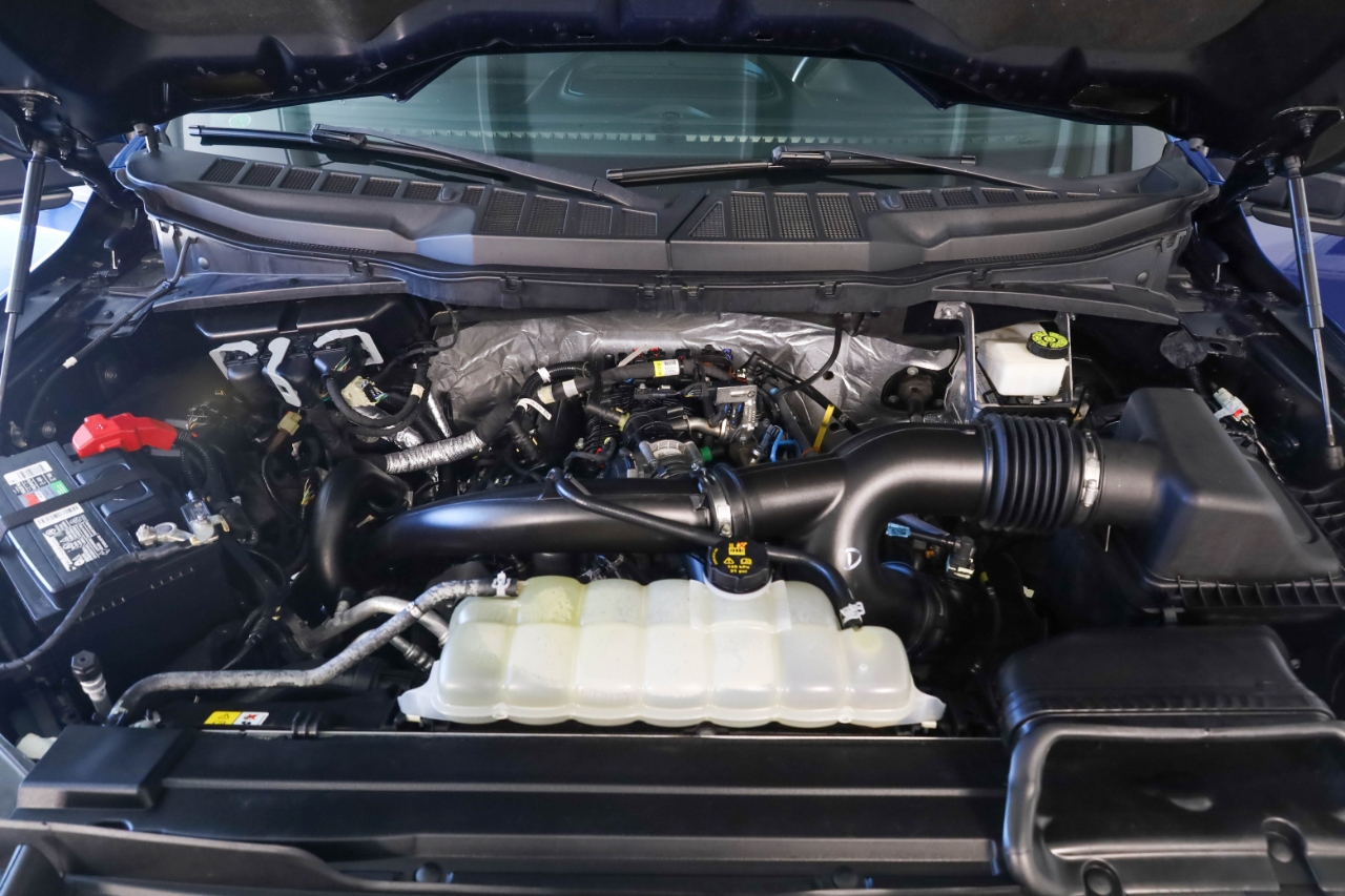 Ford F-150 Lariat 2WD SuperCrew 5.5' Box 2022 Ford F-150 Lariat 2WD SuperCrew 5.5' Box 2022