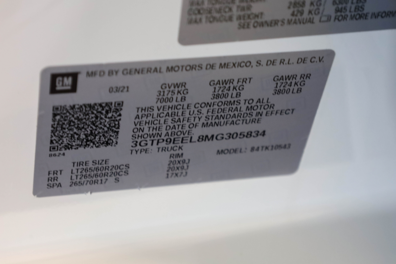 GMC Sierra 1500 4WD Crew Cab 147" AT4 2021