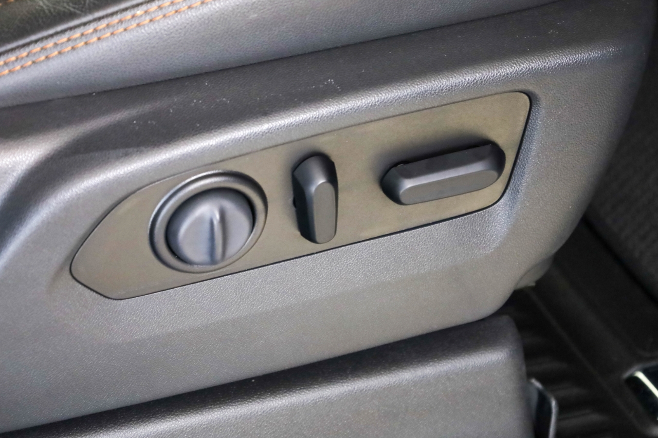 GMC Sierra 1500 4WD Crew Cab 147" AT4 2021