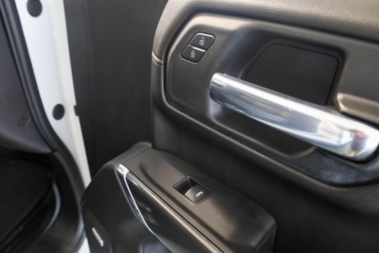 GMC Sierra 1500 4WD Crew Cab 147" AT4 2021