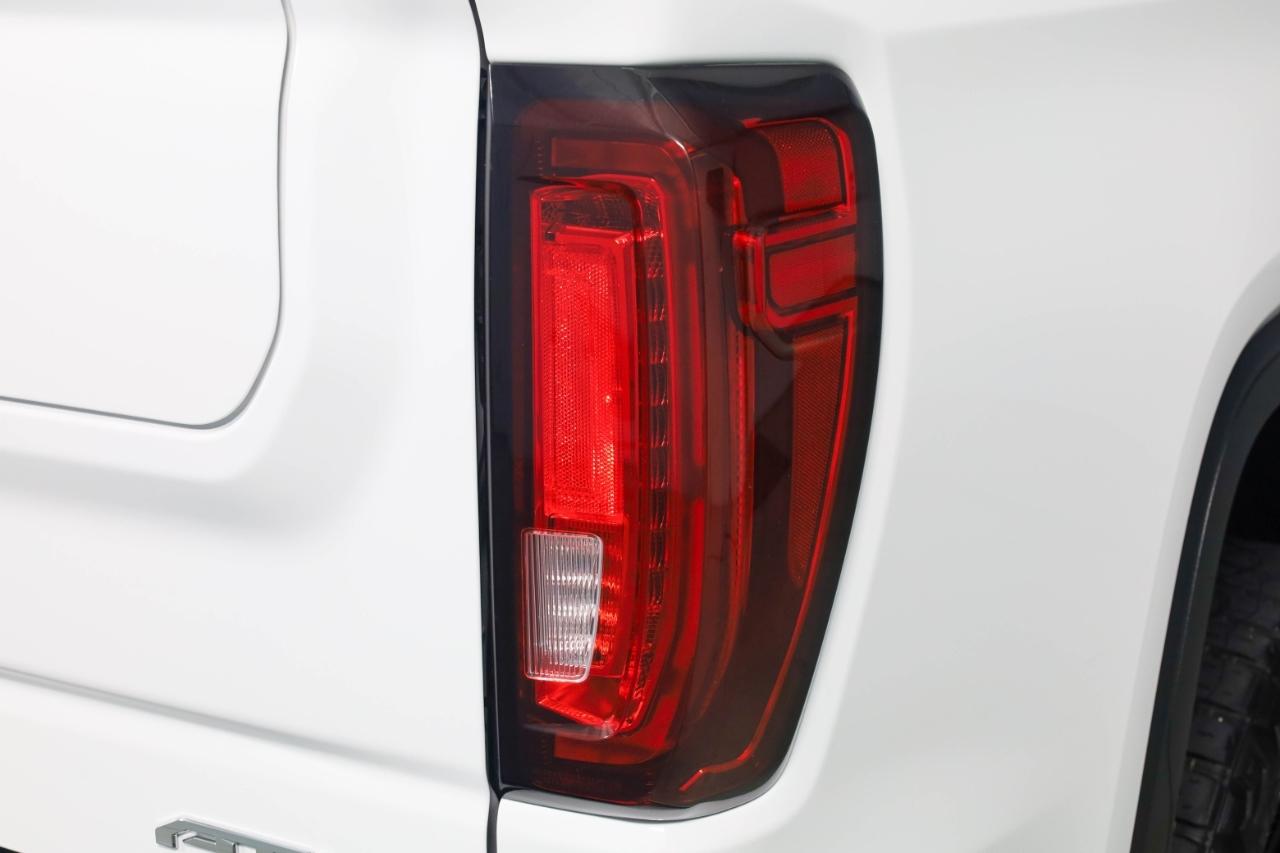 GMC Sierra 1500 4WD Crew Cab 147" AT4 2021