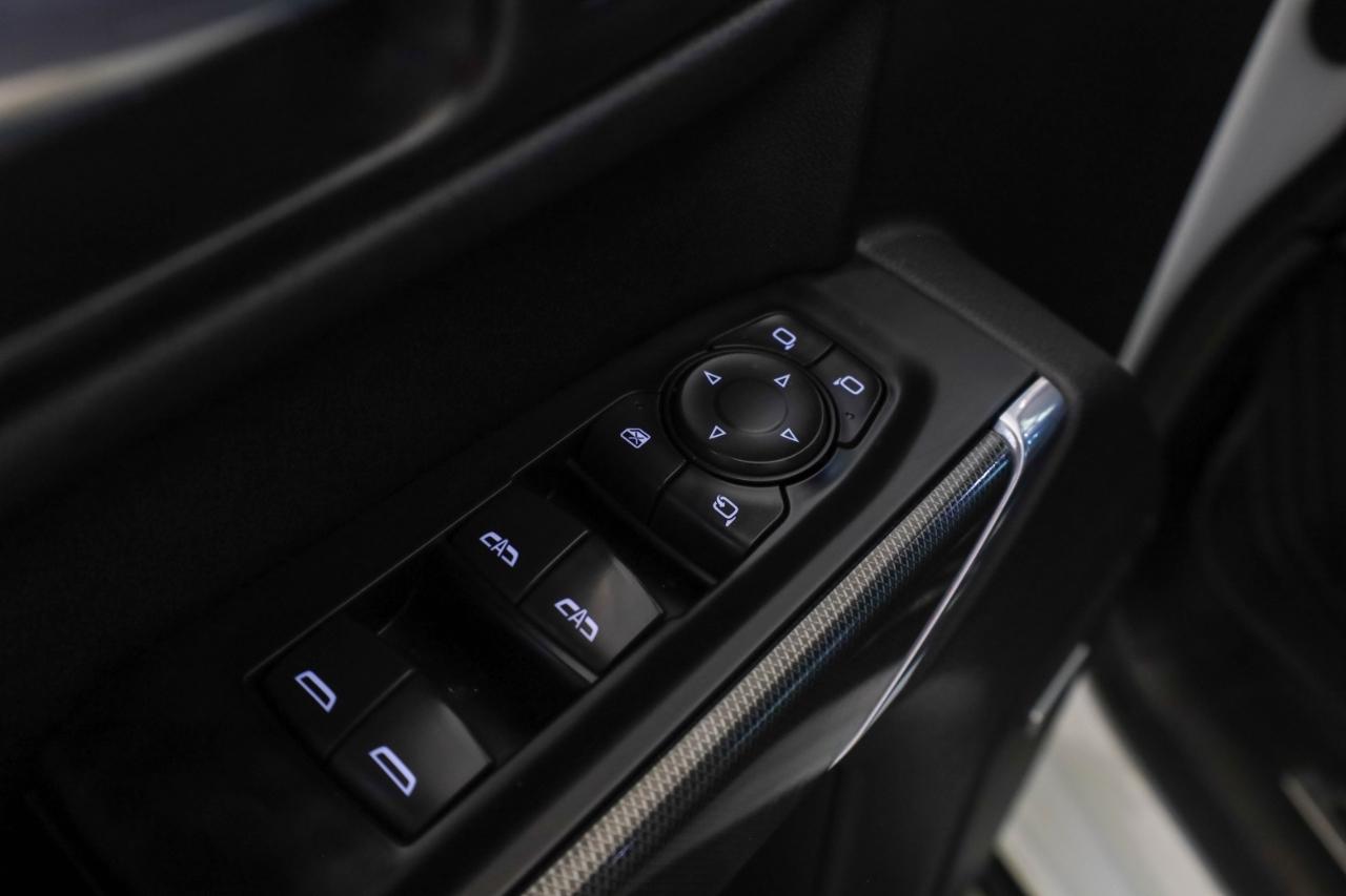 GMC Sierra 1500 4WD Crew Cab 147" AT4 2021