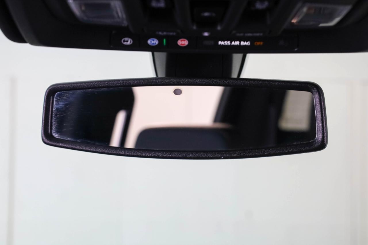 GMC Sierra 1500 4WD Crew Cab 147" AT4 2021