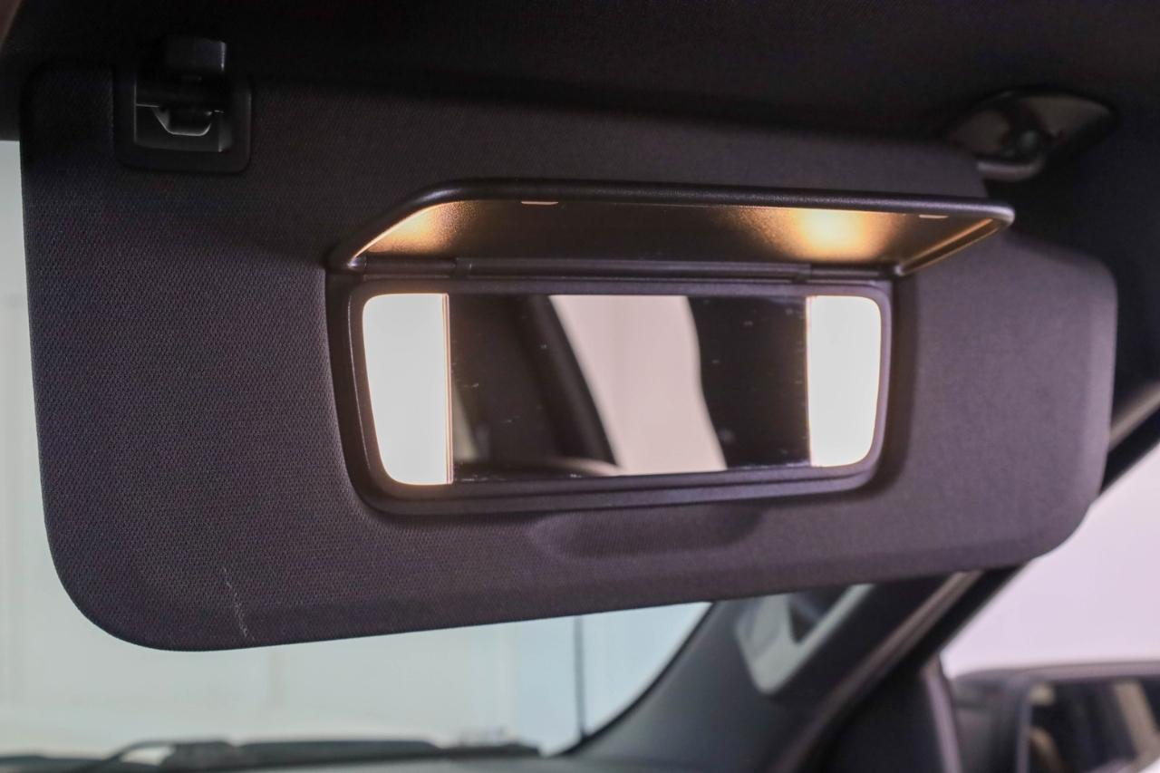 GMC Sierra 1500 4WD Crew Cab 147" AT4 2021