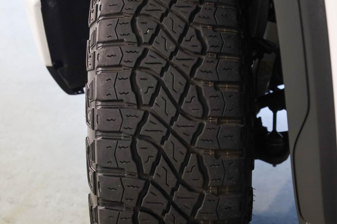 GMC Sierra 1500 4WD Crew Cab 147" AT4 2021