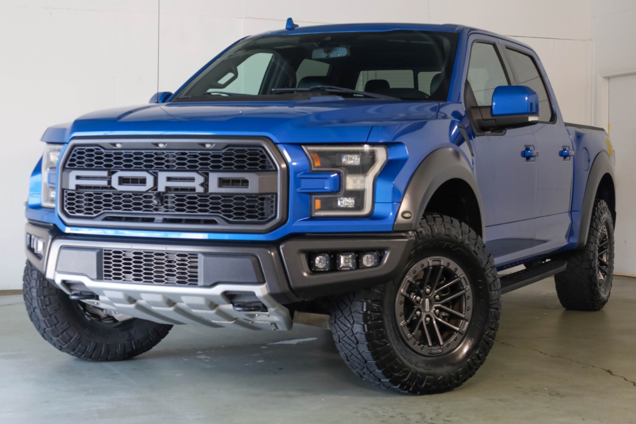 Ford F-150 Raptor 4WD SuperCrew 5.5' Box 2019 Ford F-150 Raptor 4WD SuperCrew 5.5' Box 2019