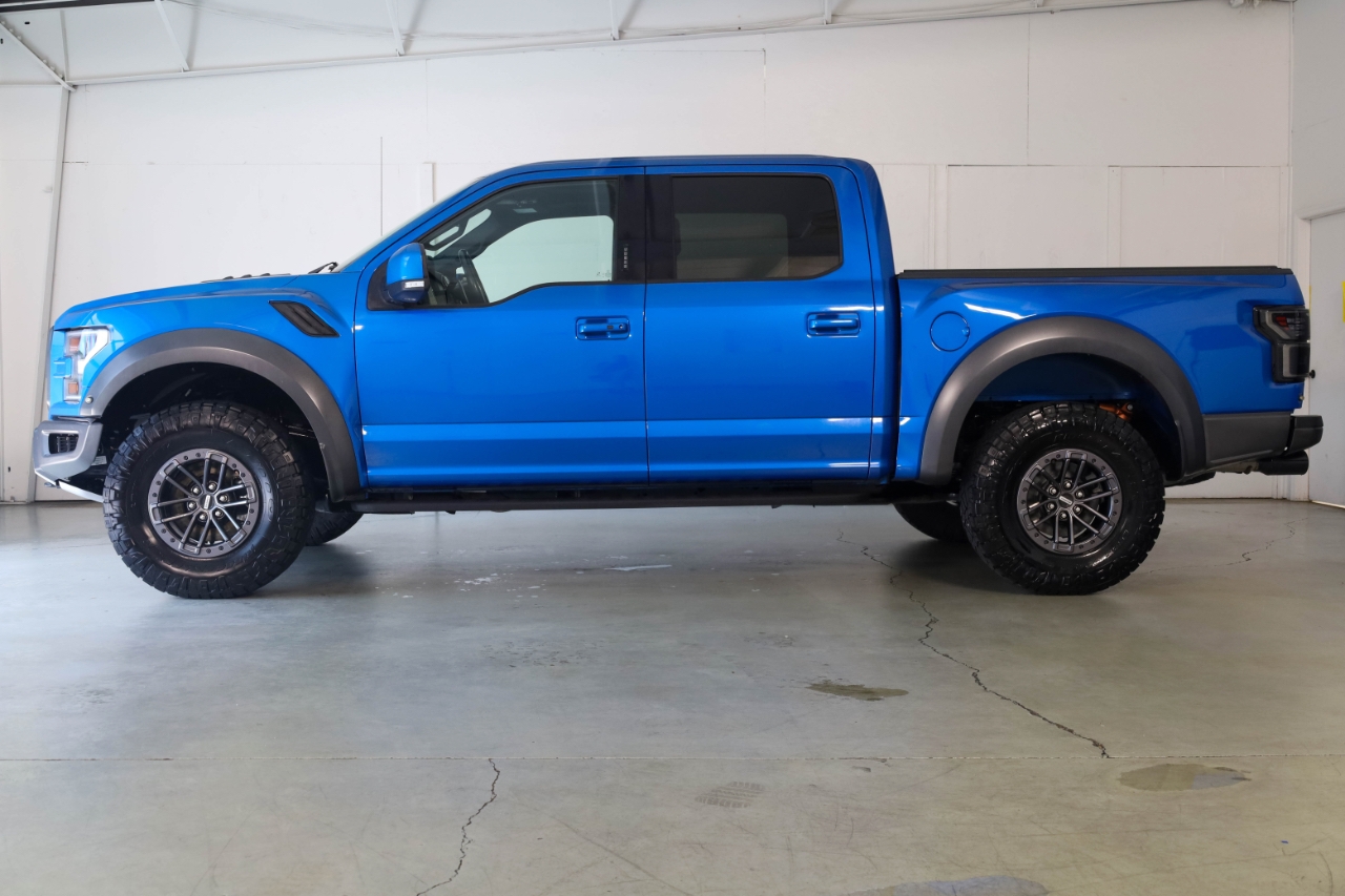 Ford F-150 Raptor 4WD SuperCrew 5.5' Box 2019 Ford F-150 Raptor 4WD SuperCrew 5.5' Box 2019