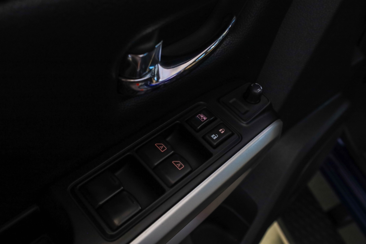 Nissan Titan XD 4x4 Diesel Crew Cab SV 2019