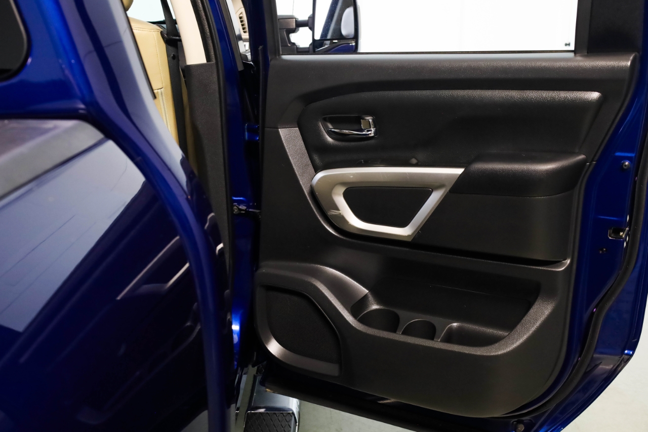 Nissan Titan XD 4x4 Diesel Crew Cab SV 2019